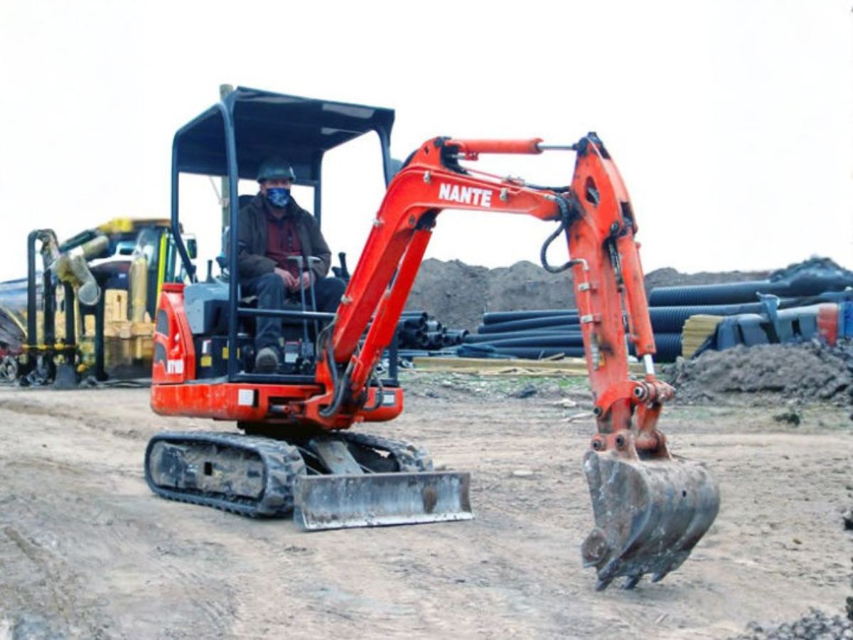 Miniexcavadora Gaoan Nante Dongteng NT18D año 2019, código de flota RO28, en arriendo en Maquinaria Carrán