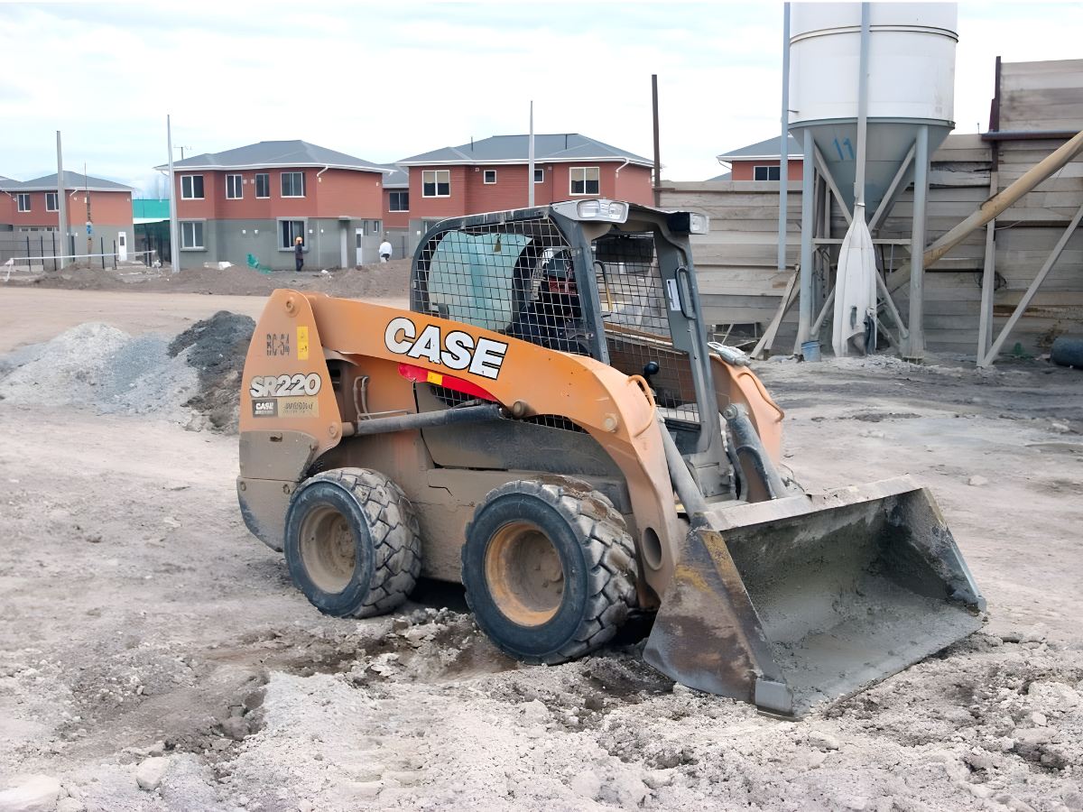Minicargador Case SR220 año 2019, código de flota BC53, en venta en Maquinaria Carrán